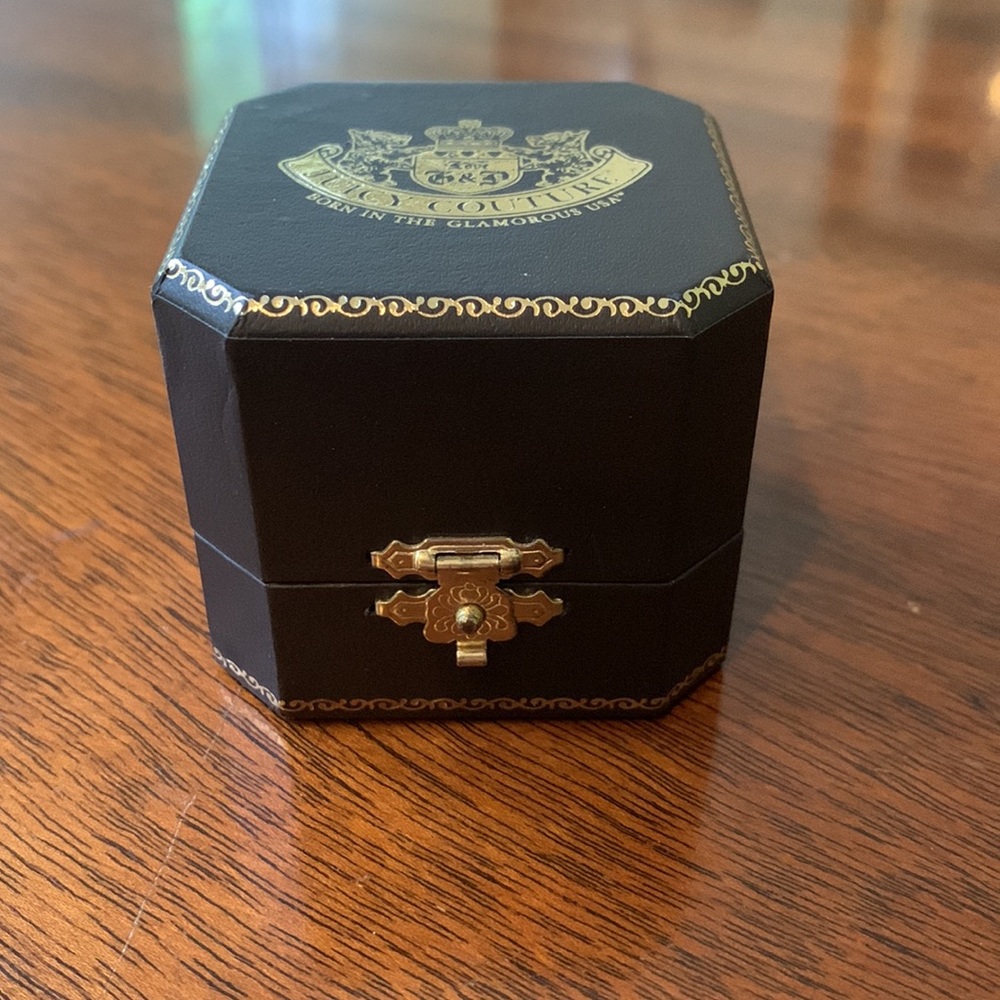 Y2K Juicy Couture Tennis Racquet Charm in Original Box - Picture 4 of 6